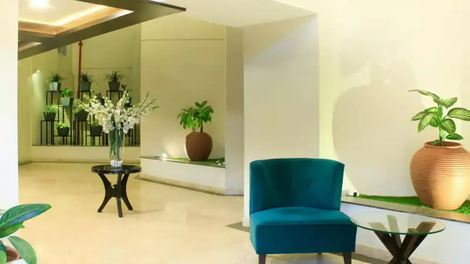 HM-Tropical-Tree-Apartments-In-RT-Nagar-Bangalore-Hall